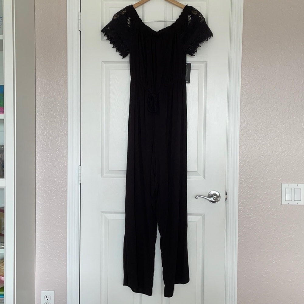 🔥 NWT Black jumpsuit